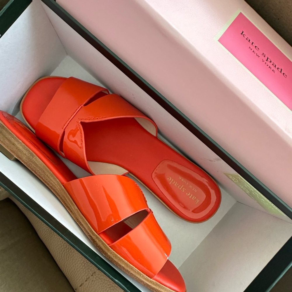 KATE SPADE ORANGE SANDALS